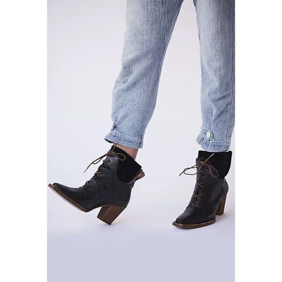 NEW FREE PEOPLE WE THE FREE COOPER LACE UP HEEL ANKLE BOOT IN BLACK - Picture 4 of 6